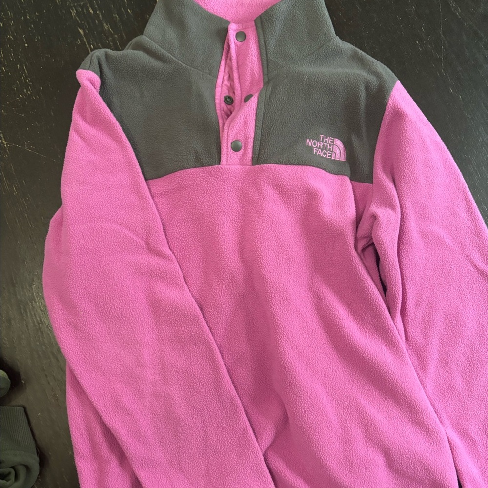 North Face Girls light weight fleece M